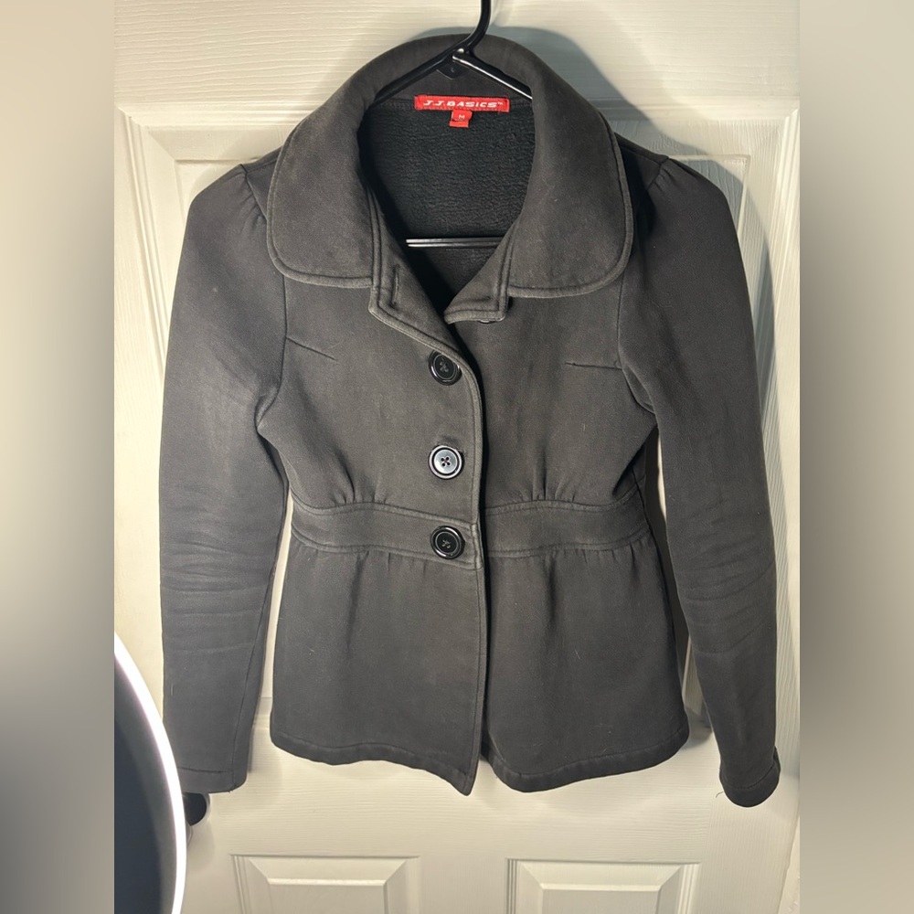 Black Pea Coat with Tailored Waist and Structured Shoulders